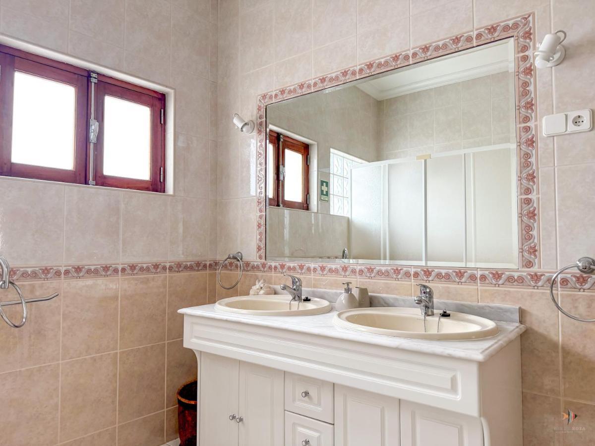 Patio Privado Com Churrasqueira By Ferias Em Figueira Фигейра-да-Фош Экстерьер фото